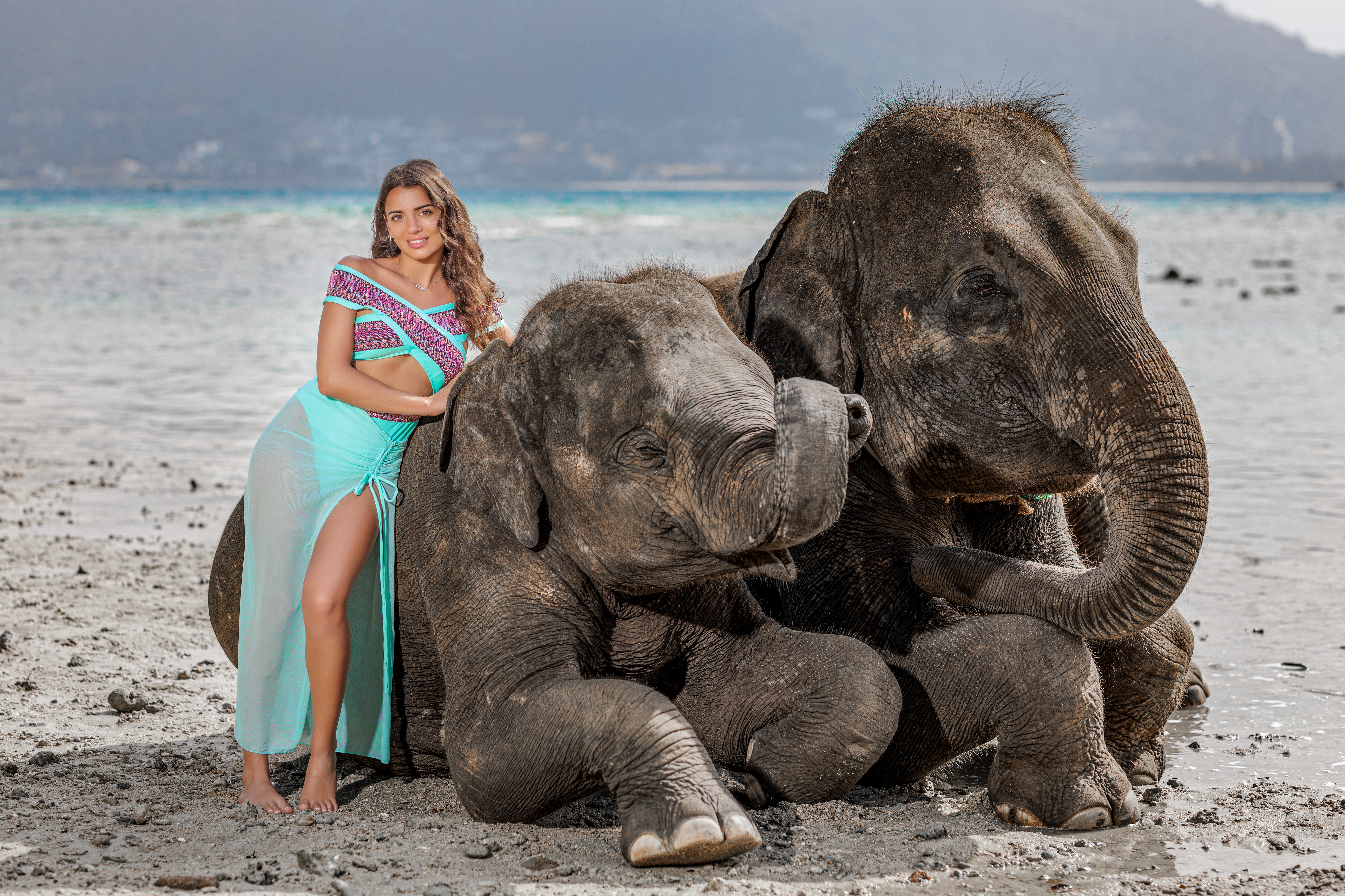 couple photoshoot with elephants at lucky beach phuket