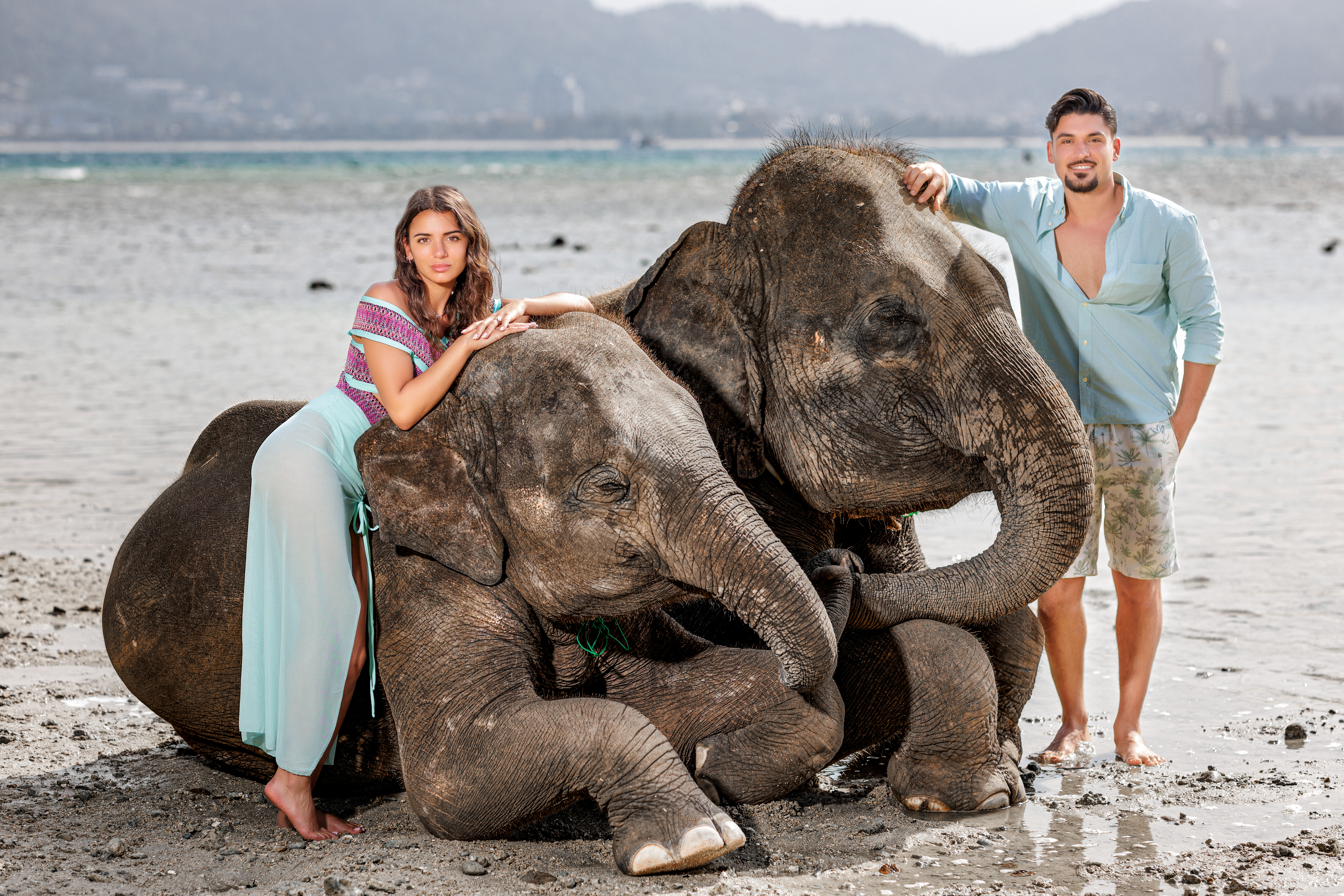 couple photoshoot with elephants at lucky beach phuket