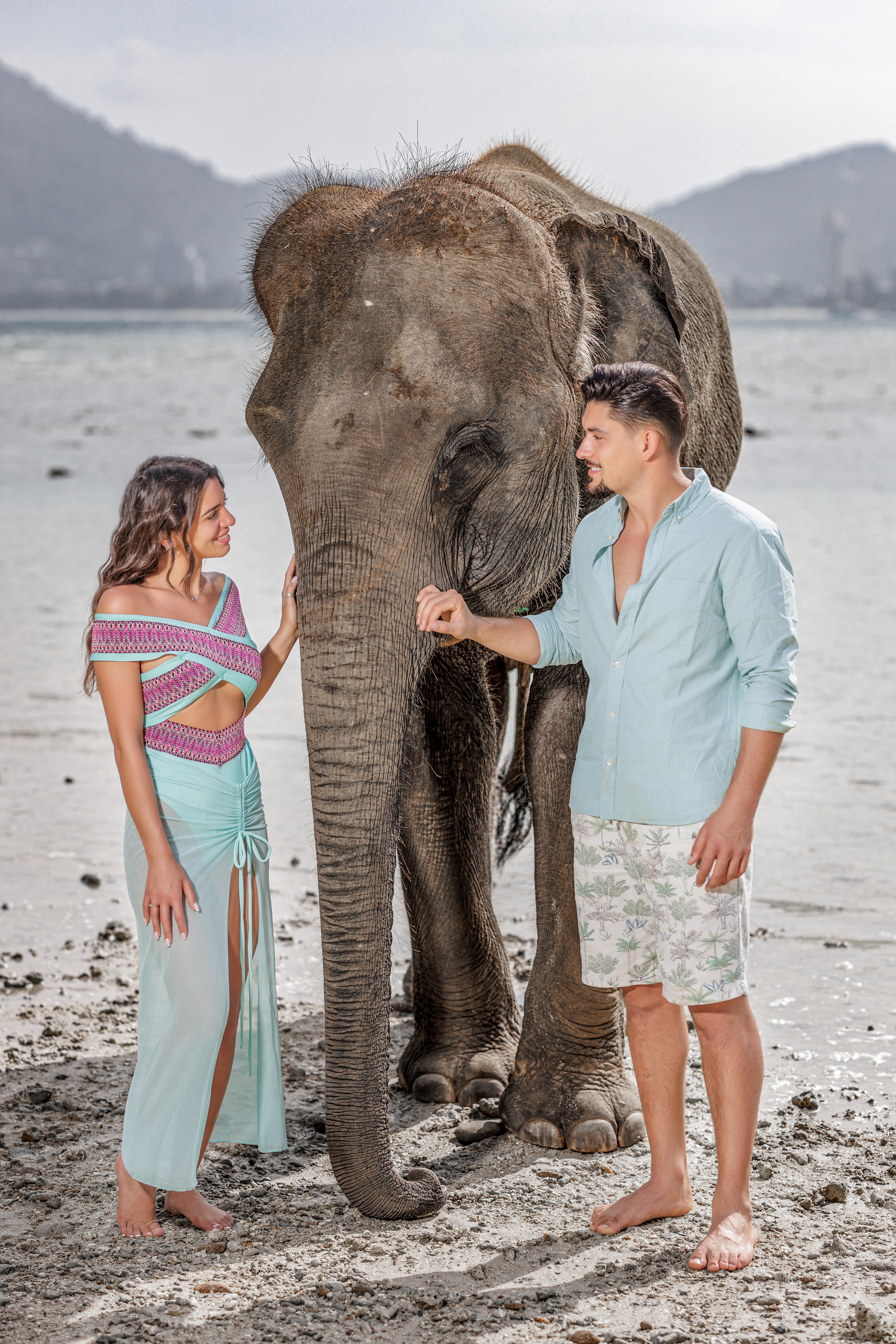 couple photoshoot with elephants at lucky beach phuket
