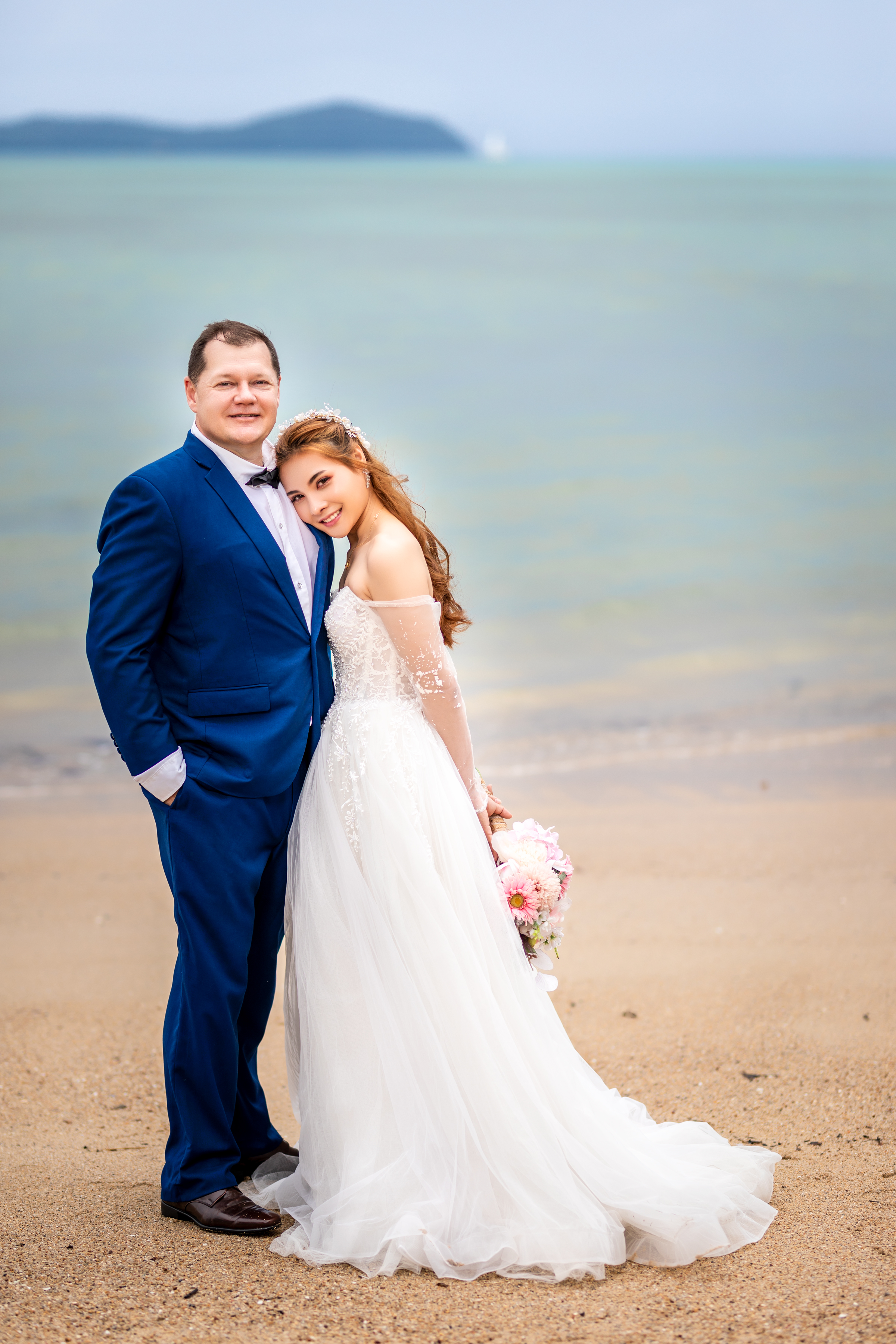 pre wedding photography at the vijitt resort phuket