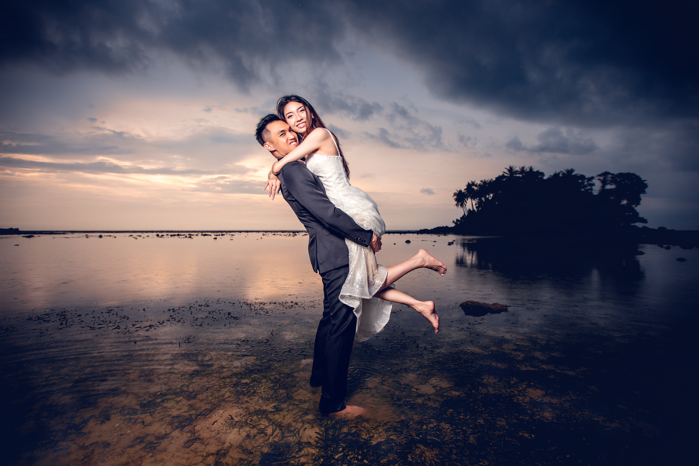 pre wedding photoshoot at koh pling naiyang beach phuket