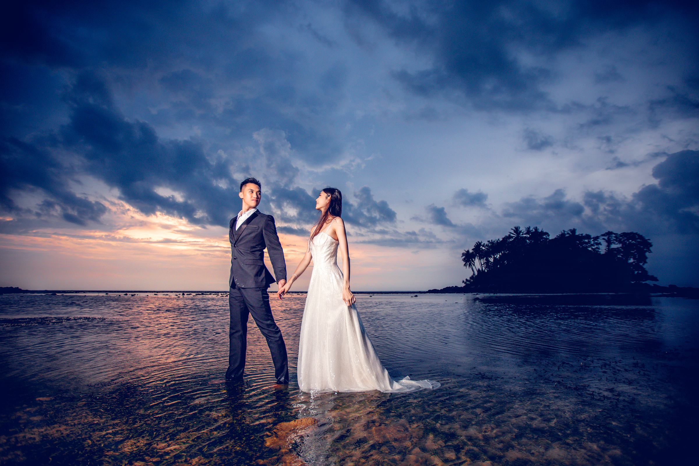 pre wedding photoshoot at koh pling naiyang beach phuket