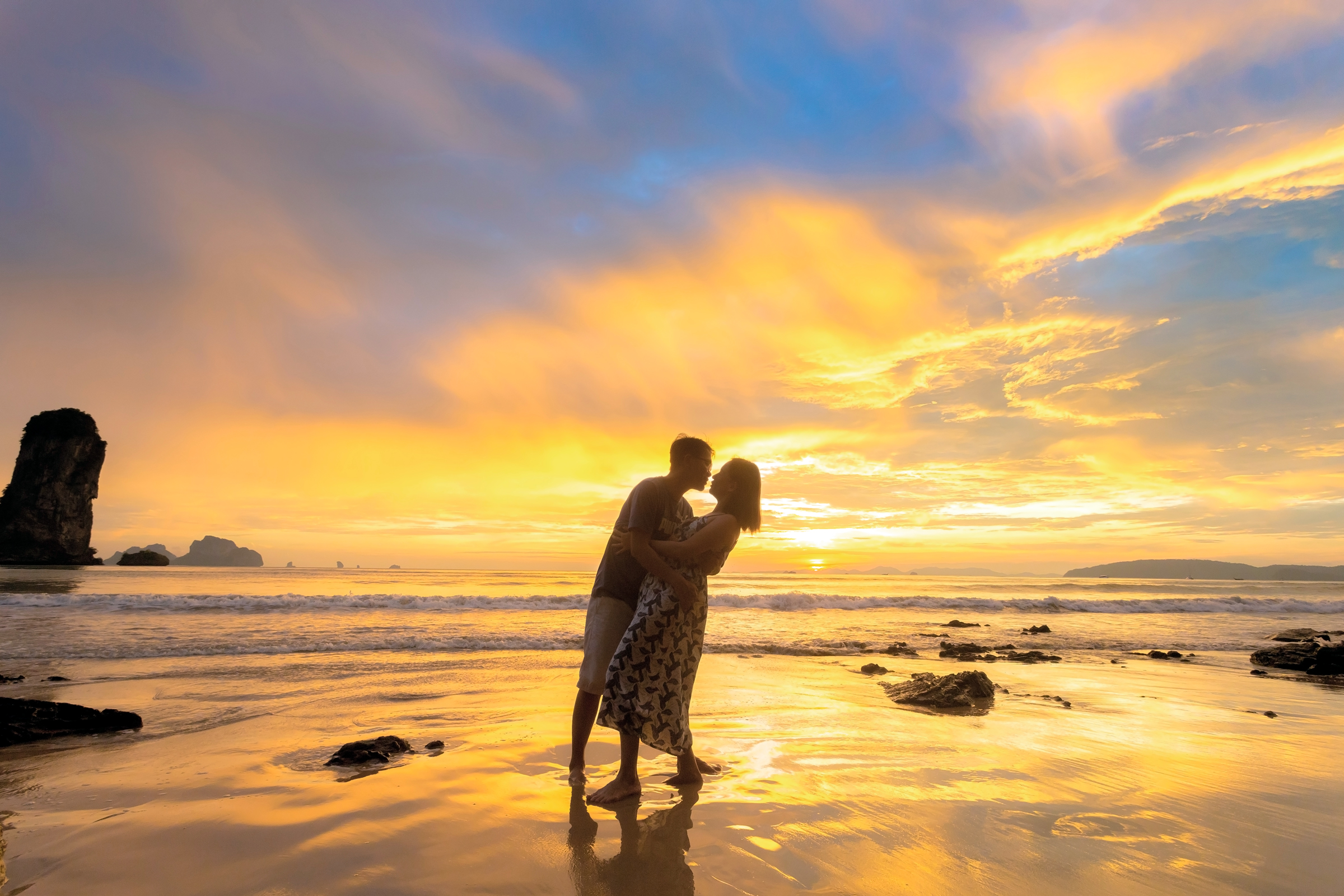 Couple Anniversary photoshoot at Pai Plong Beach Ao nang Krabi