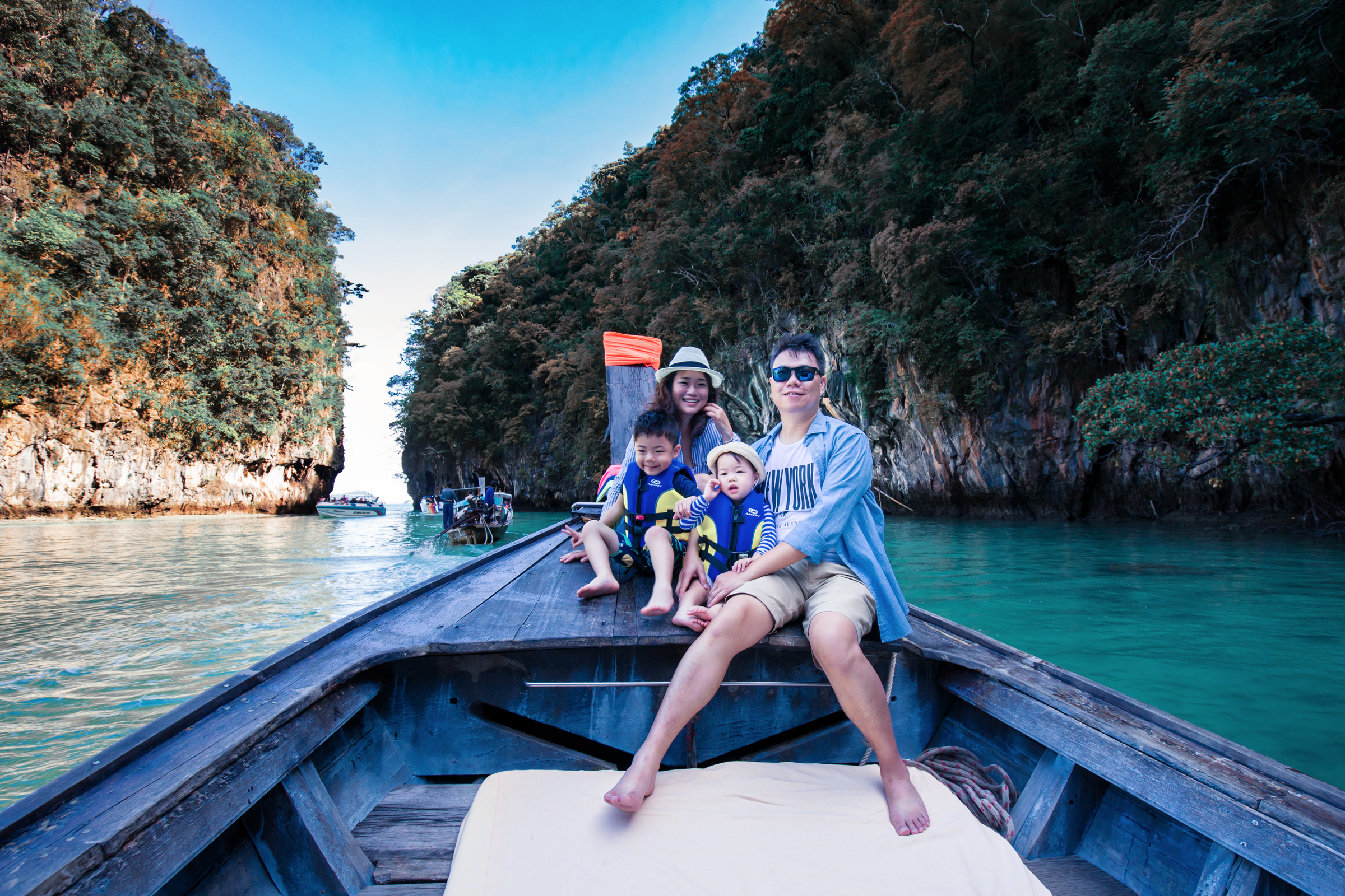 family photoshoot at Koh Hong Krabi Thailand
