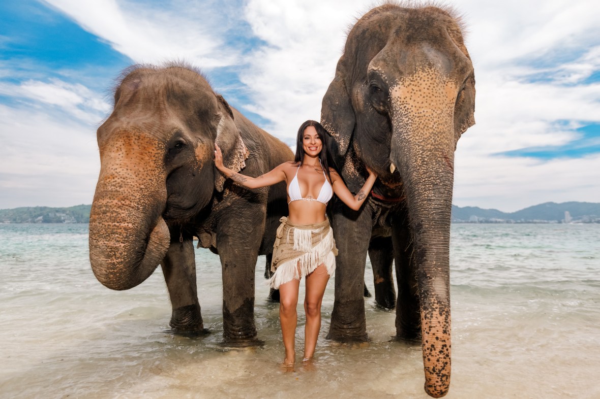 portrait photography at splash beach Phuket