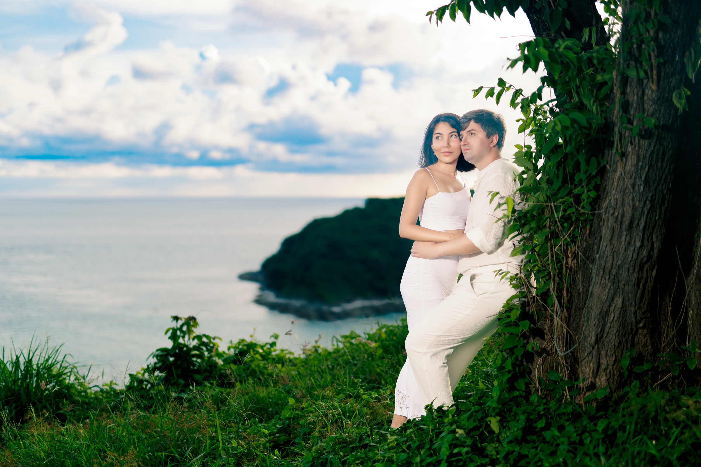couple photoshoot at windmill viewpoint phuket
