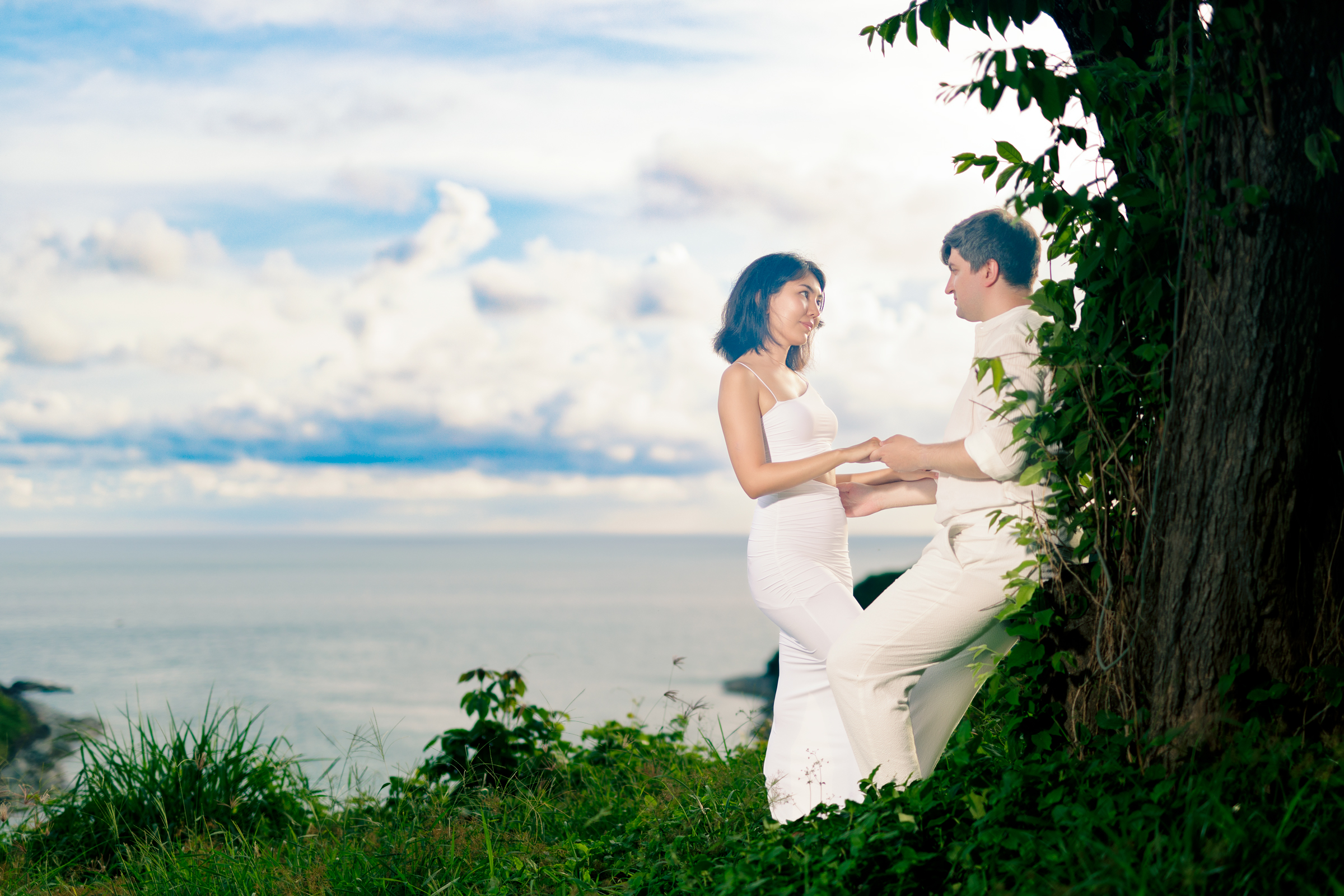 couple photoshoot at windmill viewpoint phuket