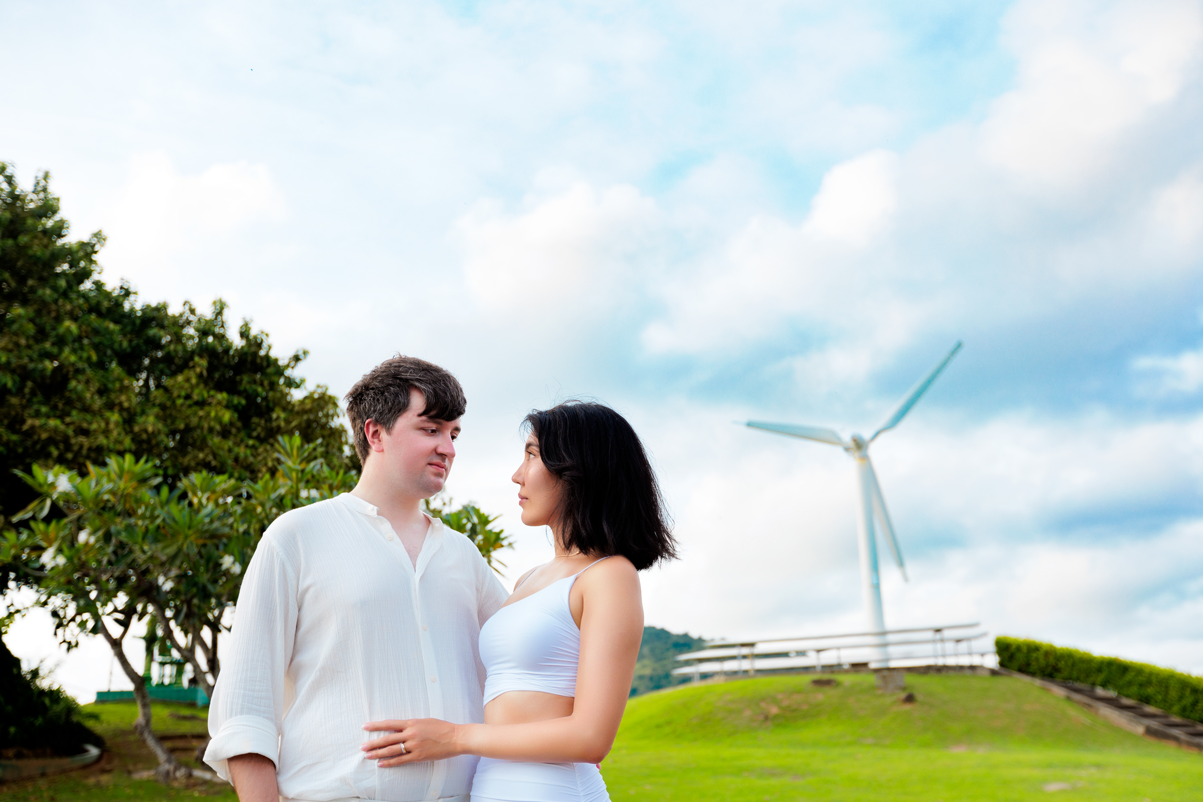 couple photoshoot at windmill viewpoint phuket