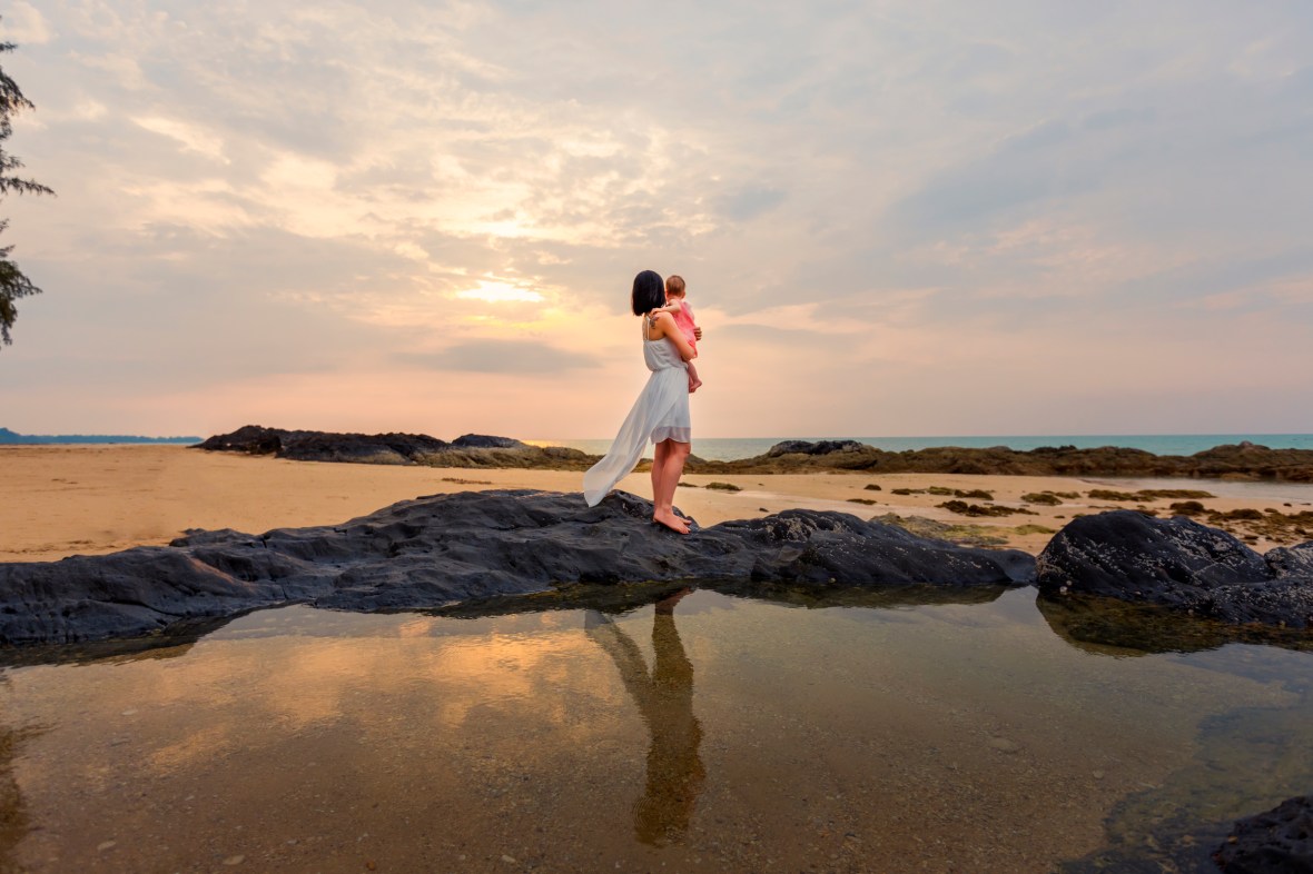 Family photoshoot at KHAO LAK PHANG-NGA