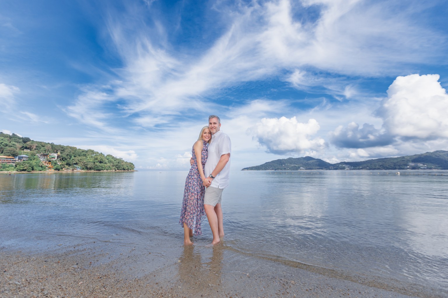 Honeymoon couple photoshoot at Tri Trang Beach Phuket