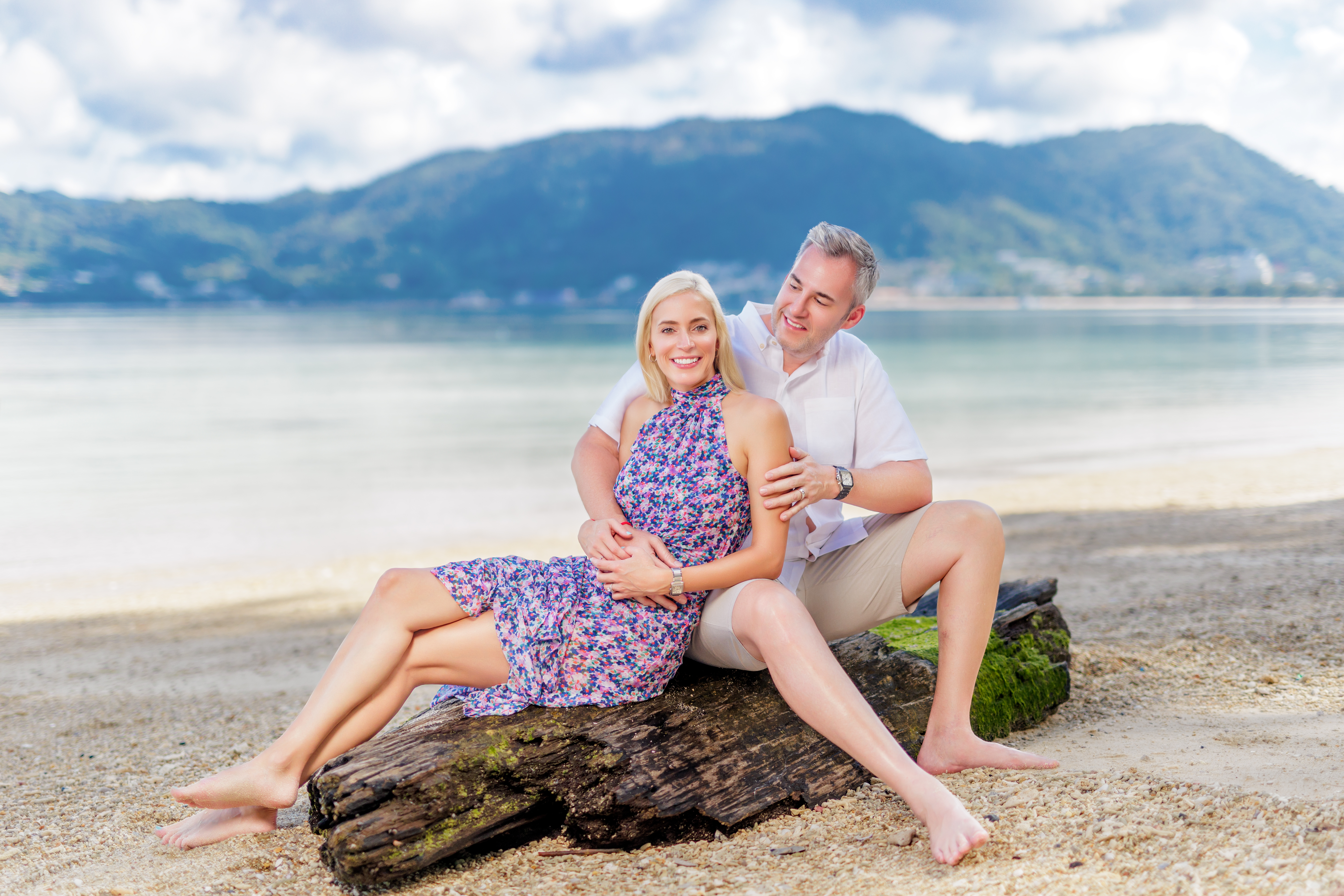 Honeymoon couple photoshoot at Tri Trang Beach Phuket