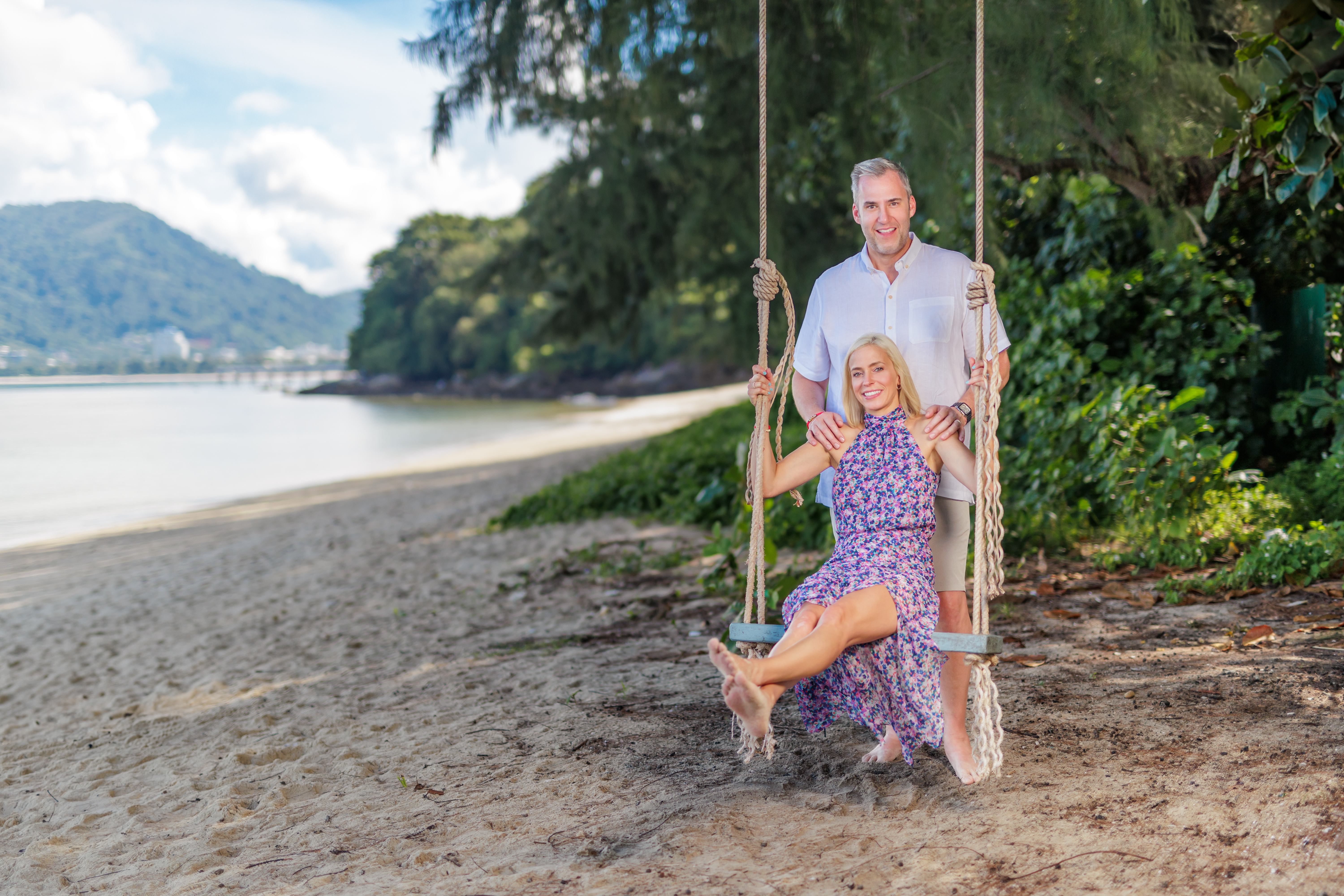 Honeymoon couple photoshoot at Tri Trang Beach Phuket