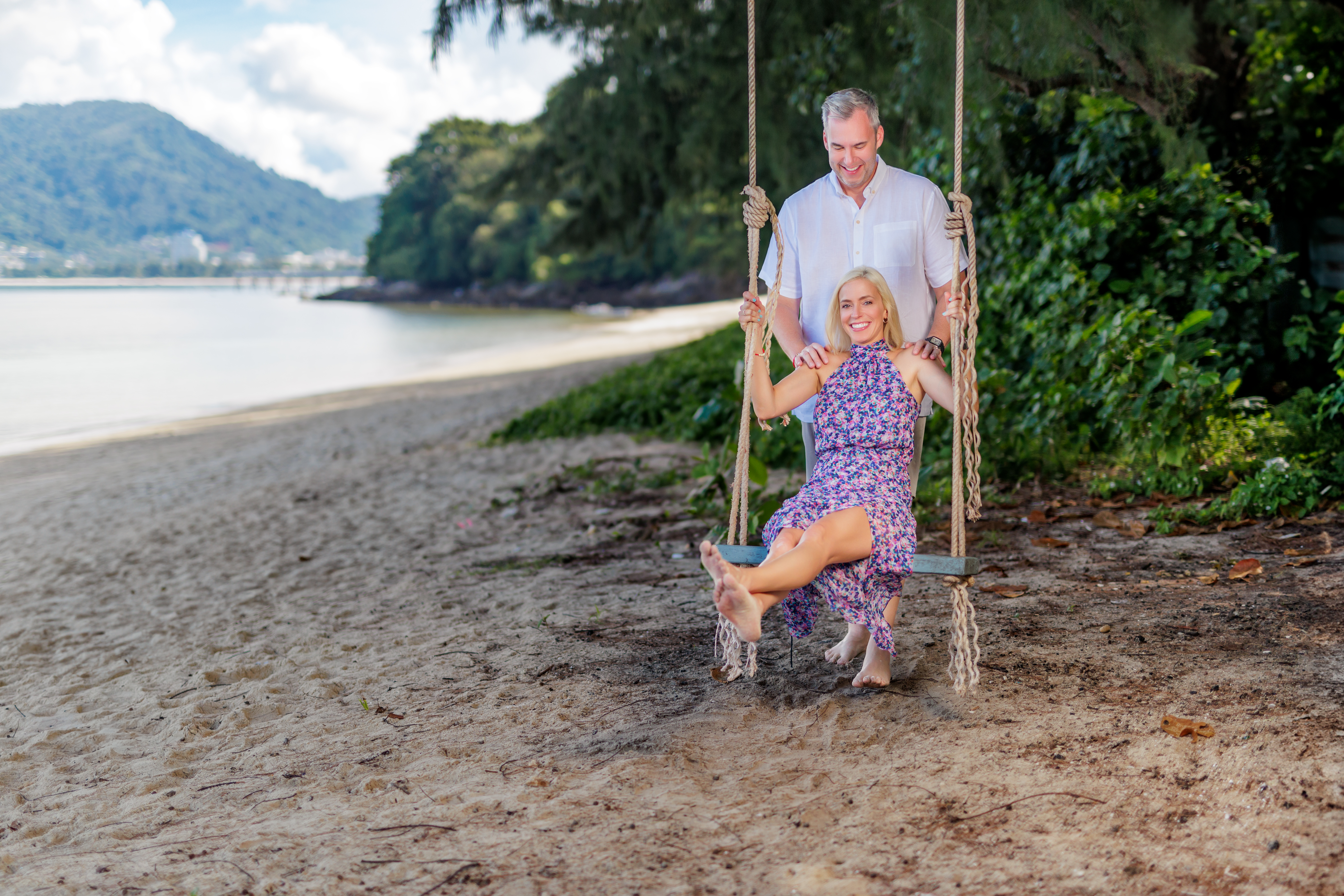 Honeymoon couple photoshoot at Tri Trang Beach Phuket