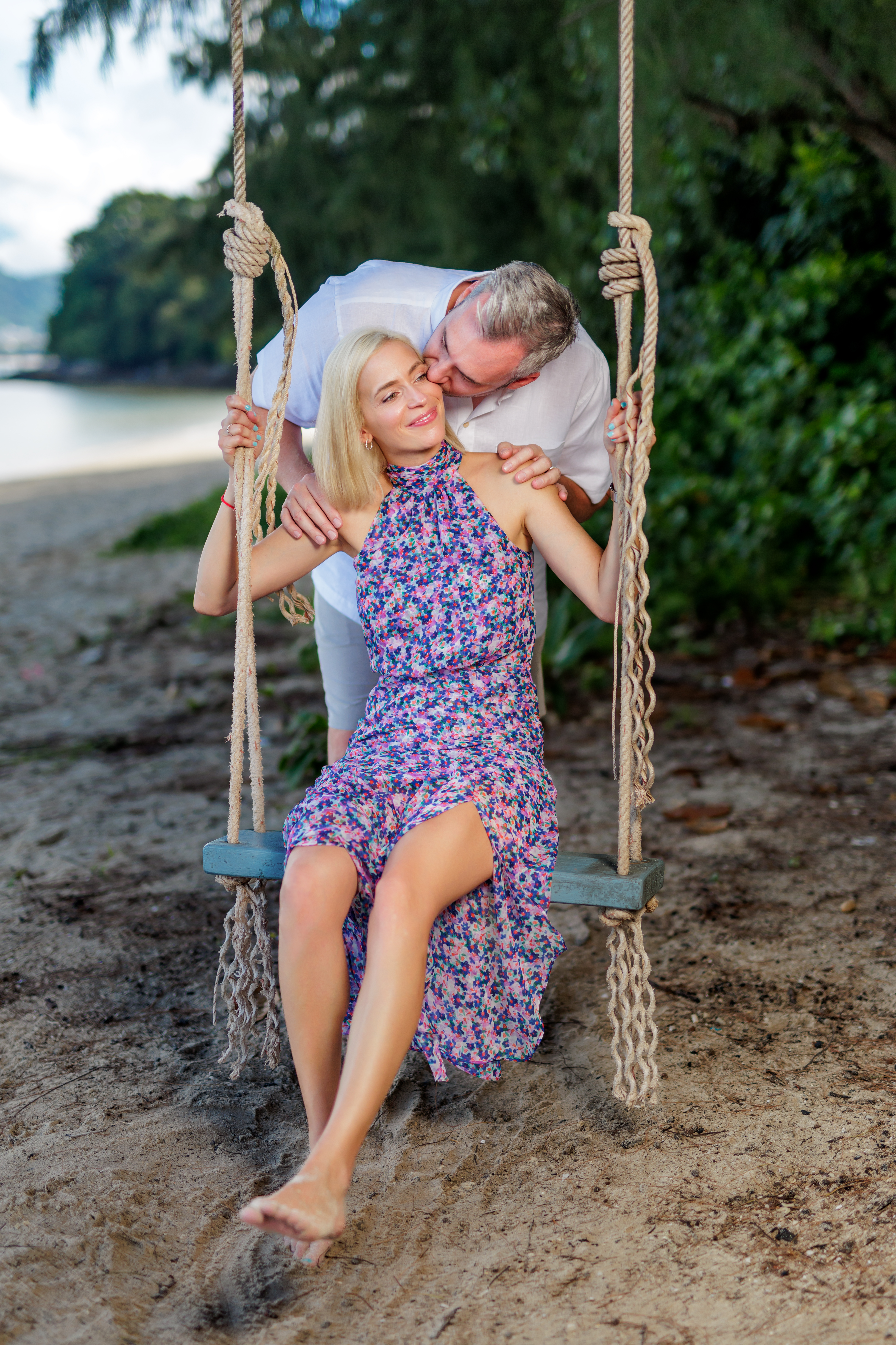 Honeymoon couple photoshoot at Tri Trang Beach Phuket