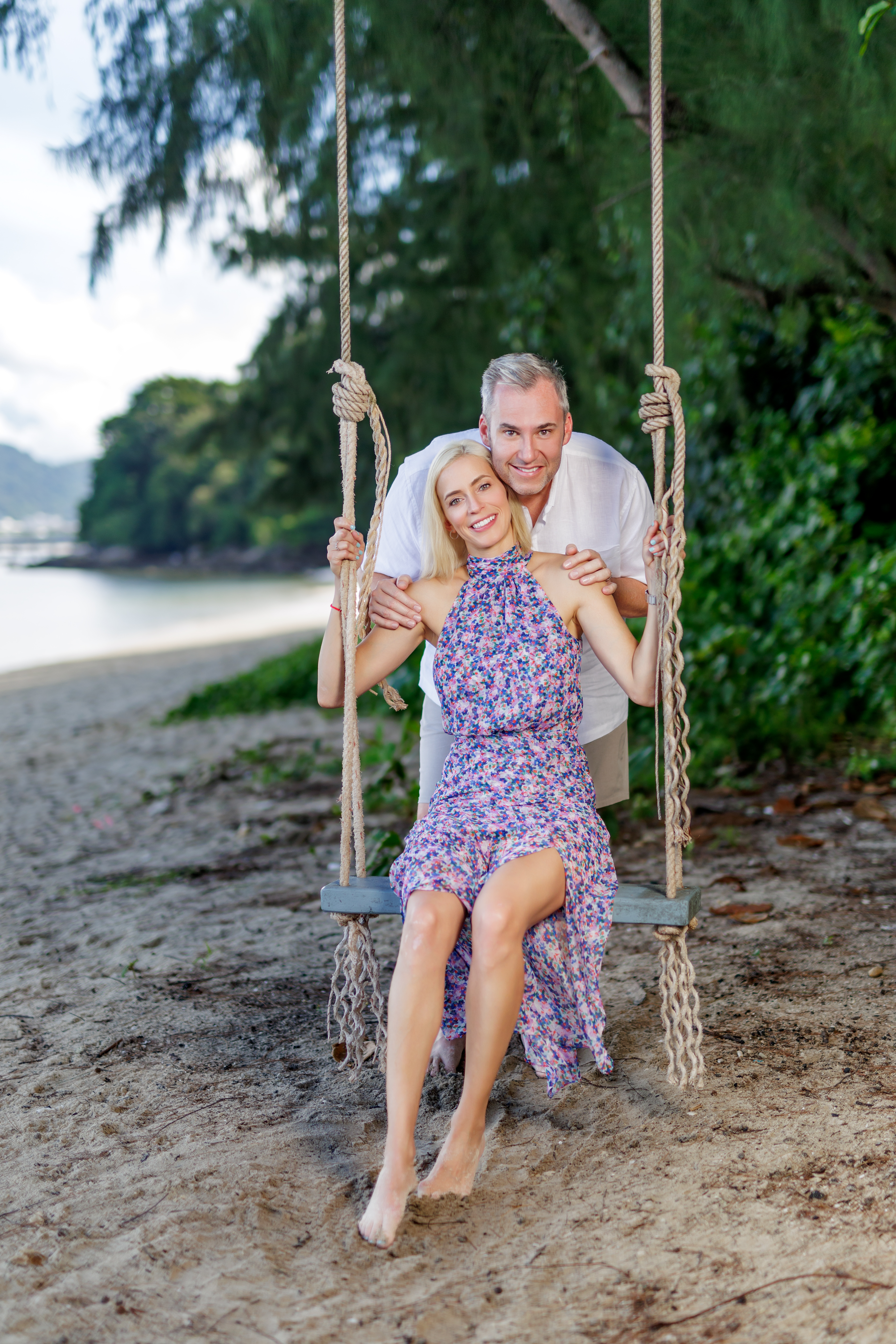 Honeymoon couple photoshoot at Tri Trang Beach Phuket