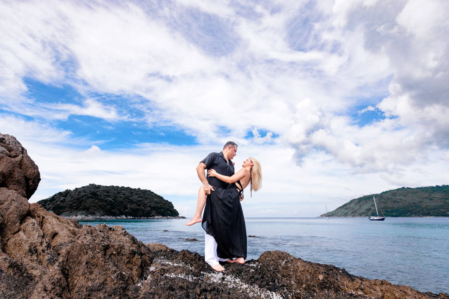couple photoshoot at ya nui beach phuket