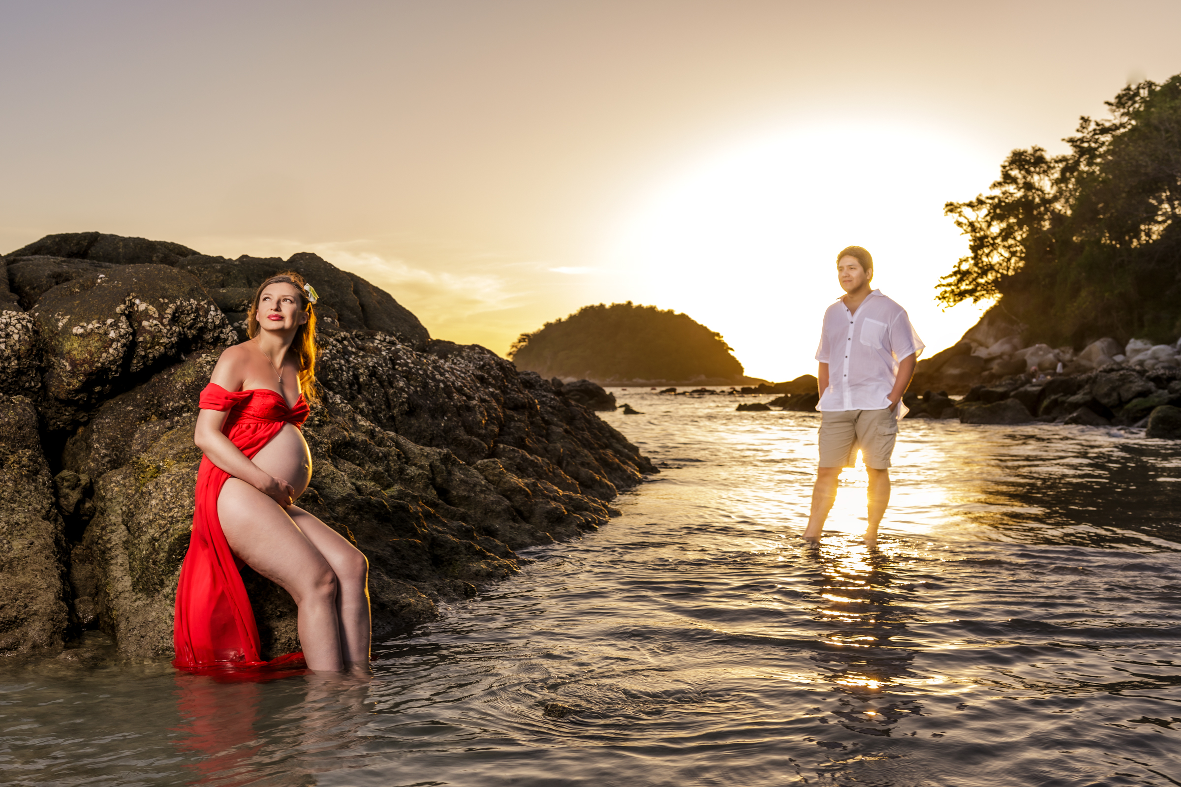 Maternity photoshoot at kata beach phuket