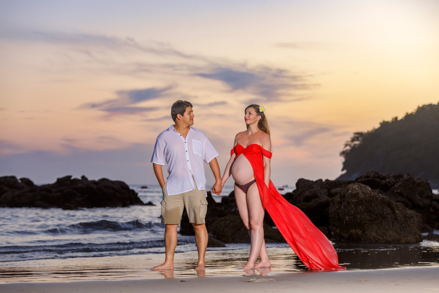 Maternity photoshoot at kata beach phuket