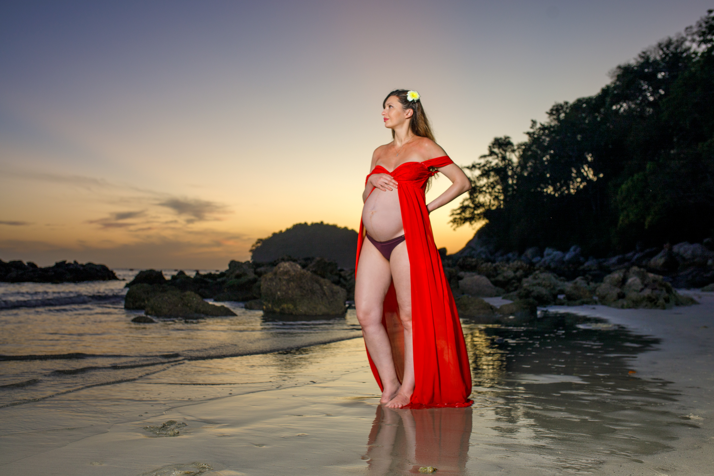 Maternity photoshoot at kata beach phuket