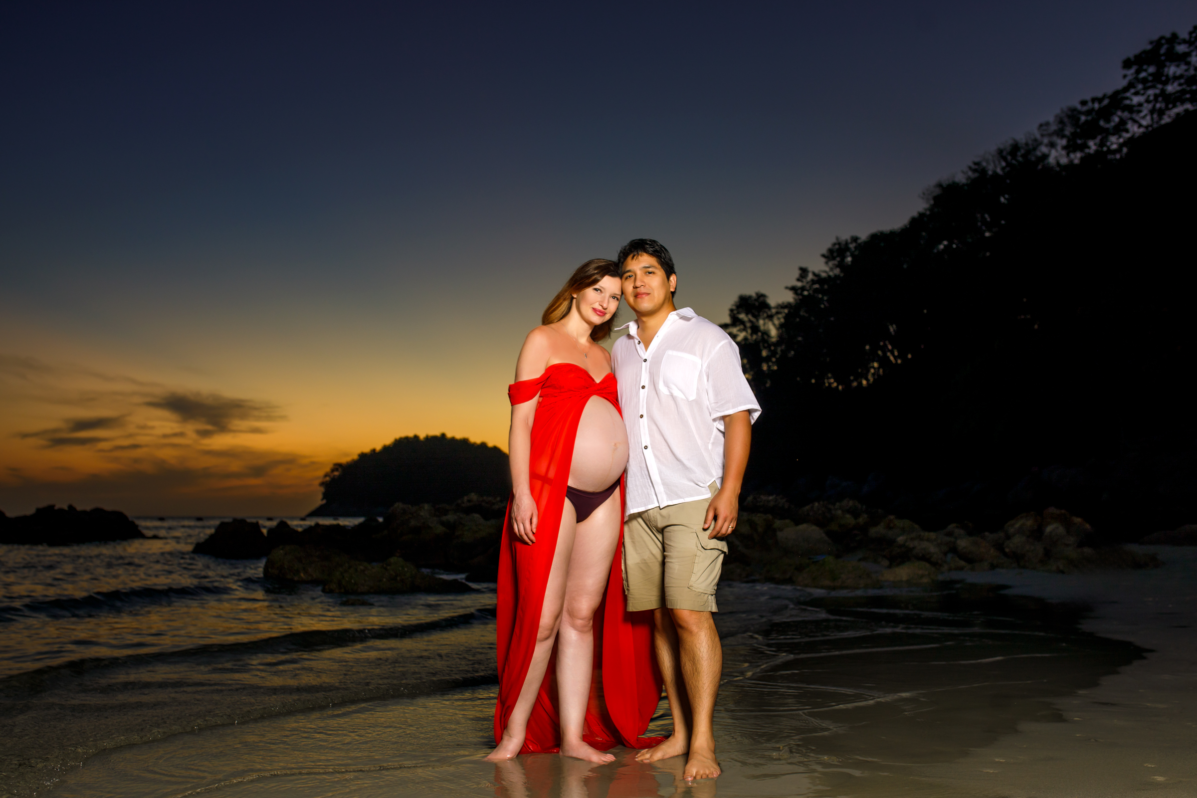 Maternity photoshoot at kata beach phuket