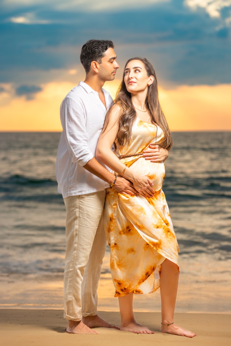 Maternity photoshoot at karon beach Phuket