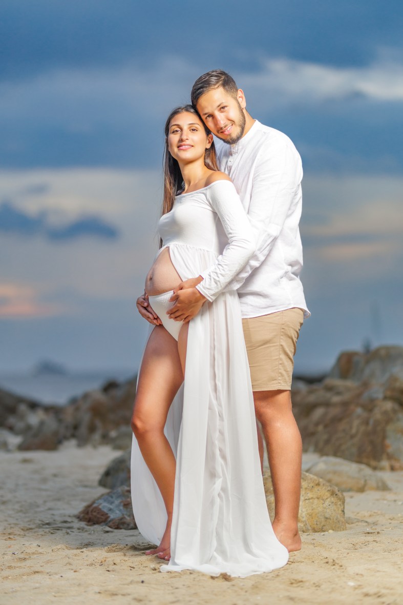 Maternity photoshoot at kalim beach Phuket