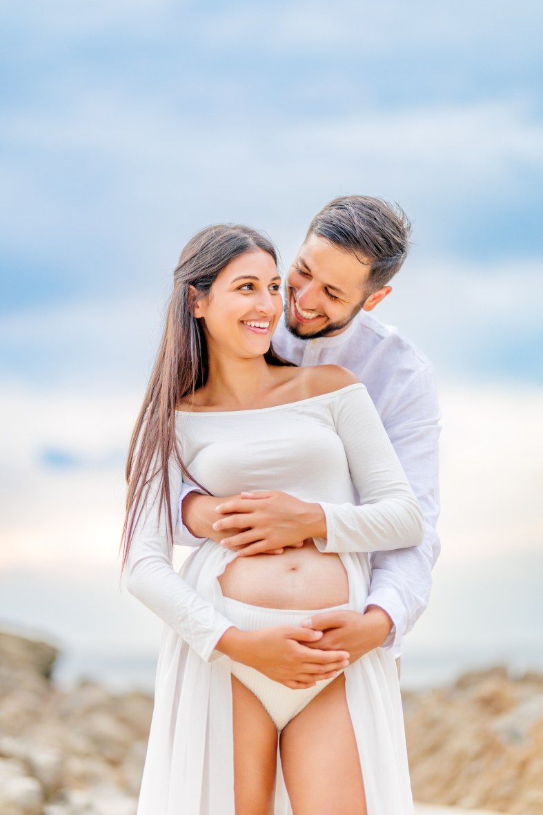 Maternity photoshoot at kalim beach Phuket