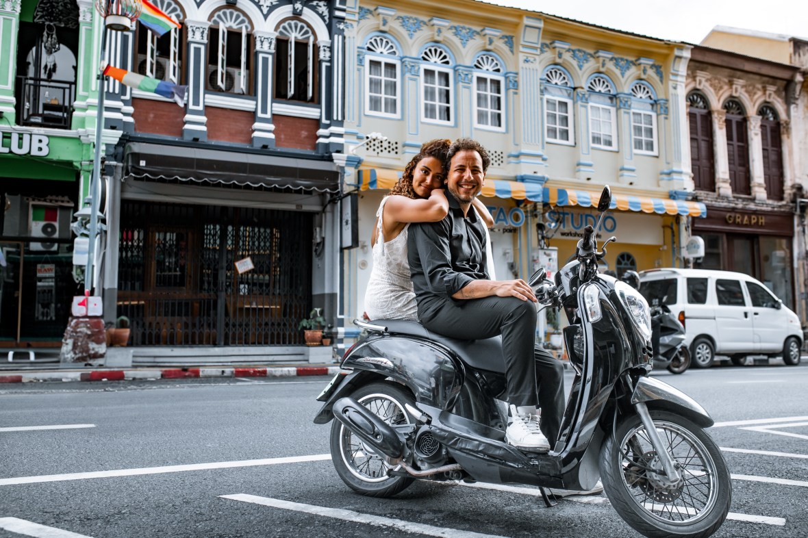 pre wedding photosoot at phuket old town
