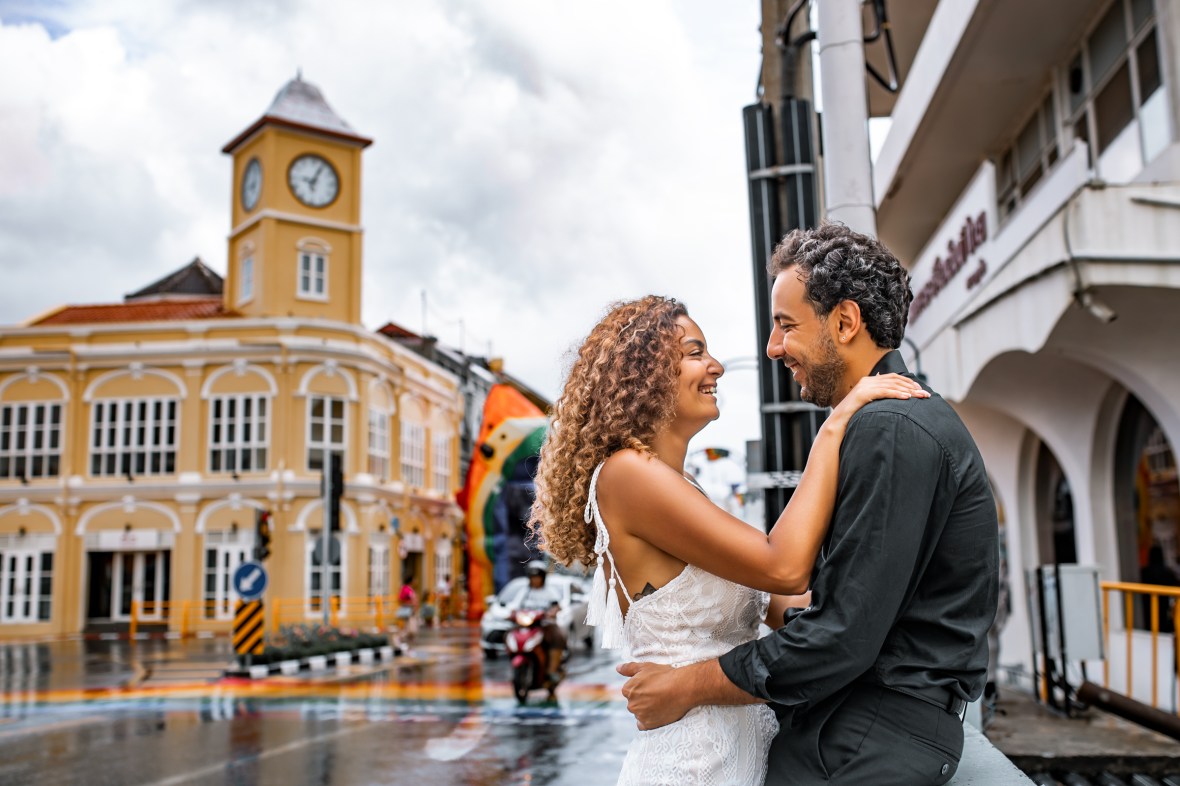 pre wedding photosoot at phuket old town
