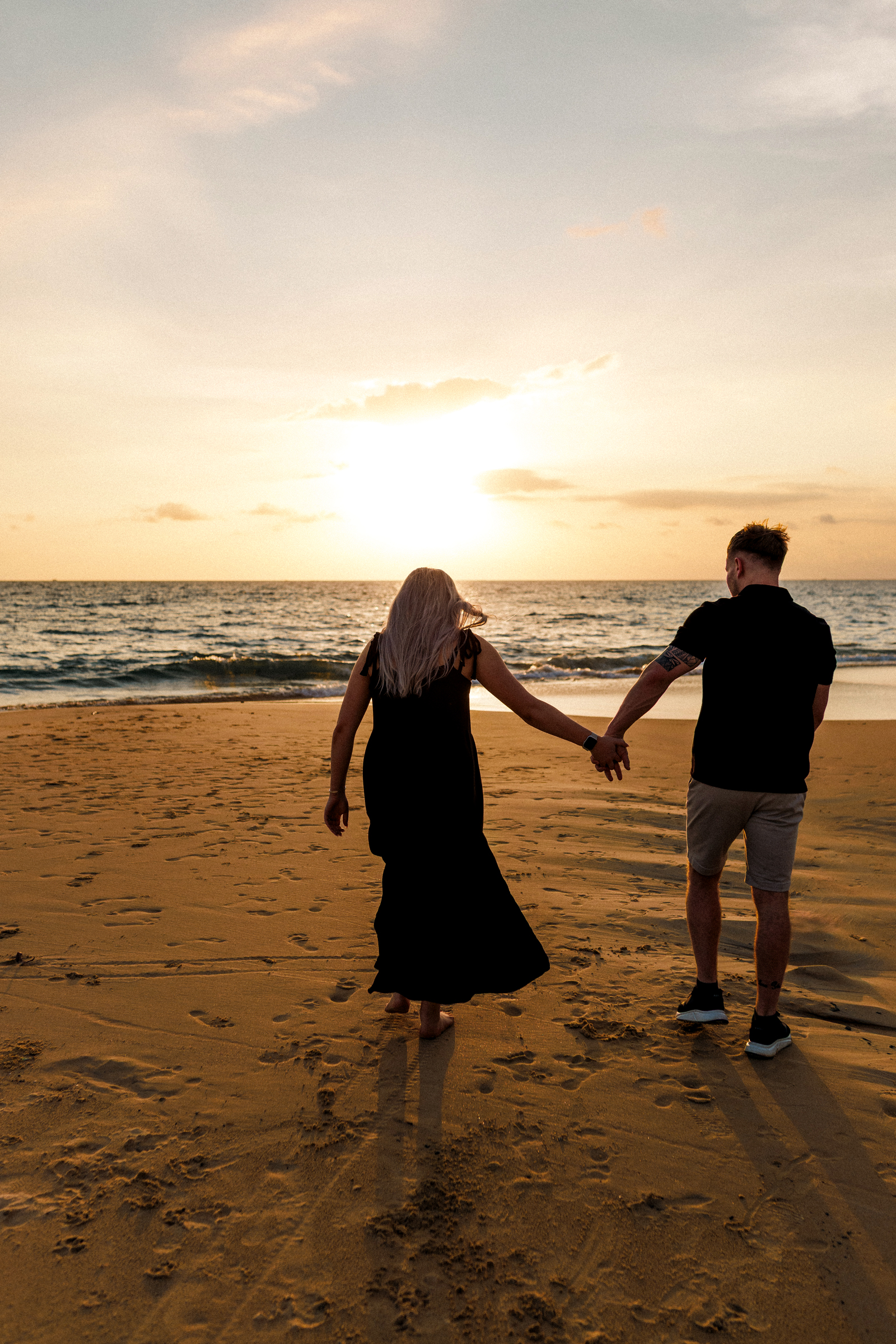 engagement photoshoot sa sunset at karon beach phuket