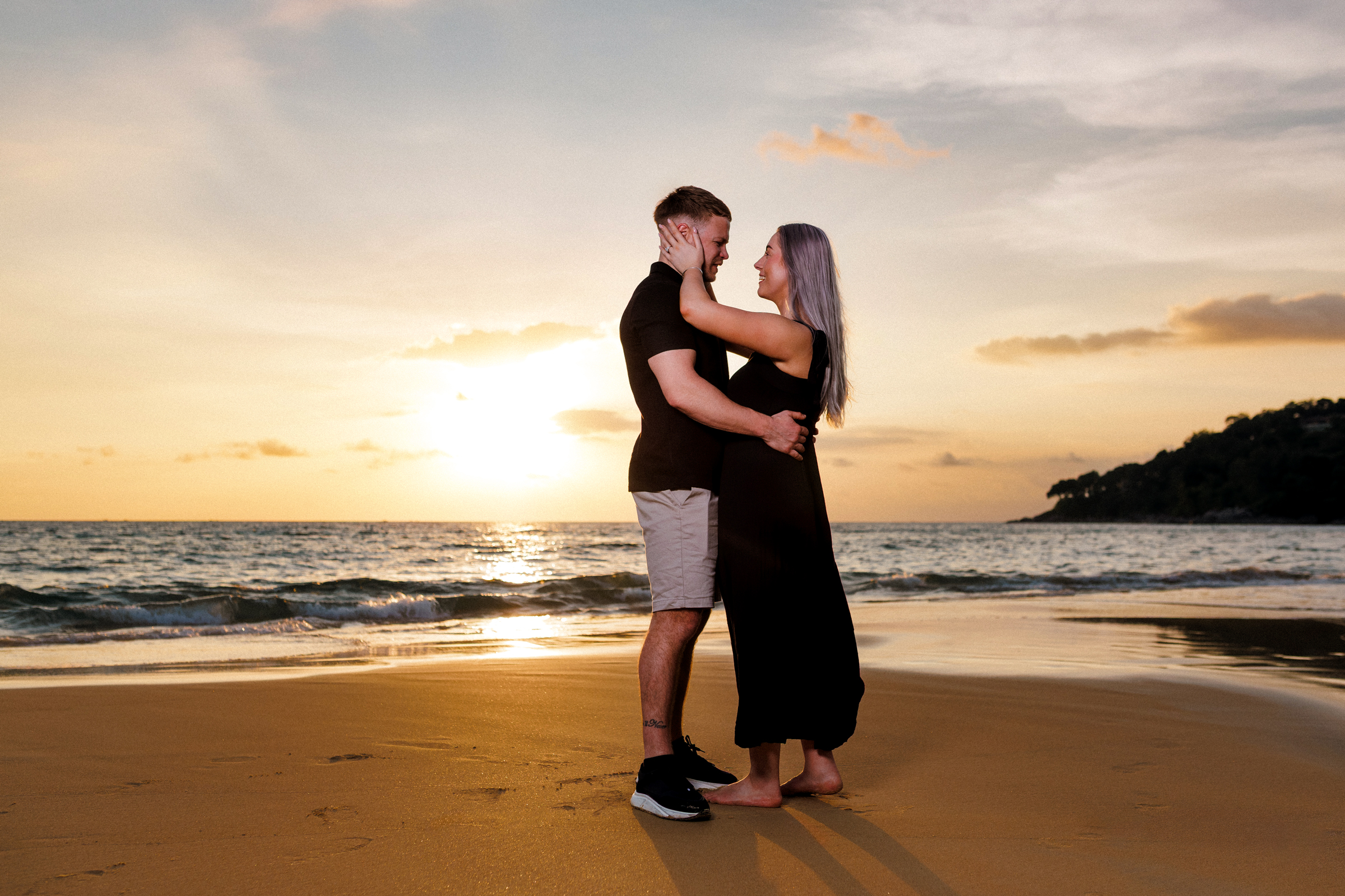 engagement photoshoot sa sunset at karon beach phuket