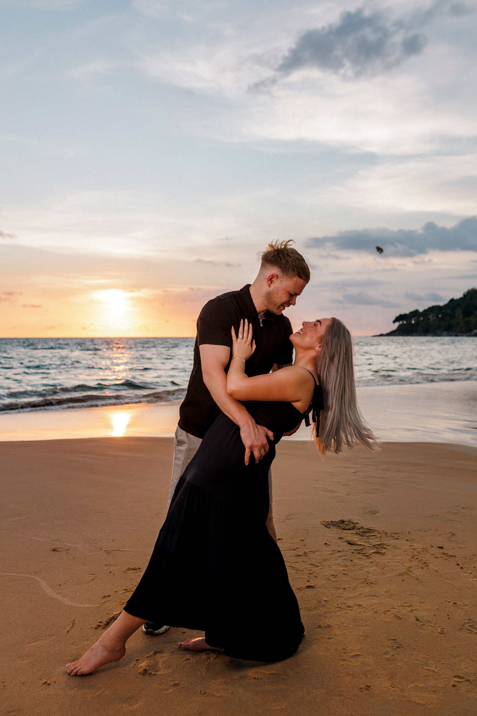 engagement photoshoot sa sunset at karon beach phuket