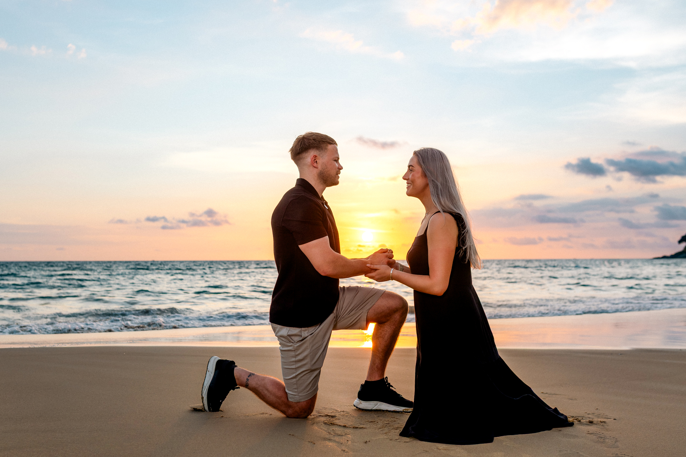 engagement photoshoot sa sunset at karon beach phuket