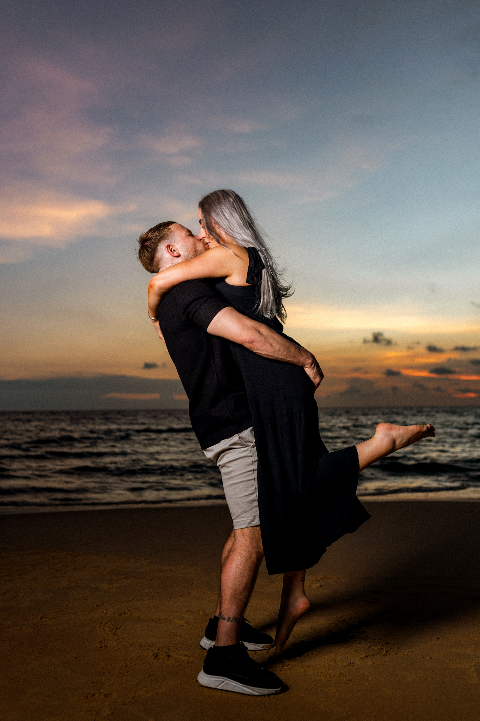 engagement photoshoot sa sunset at karon beach phuket