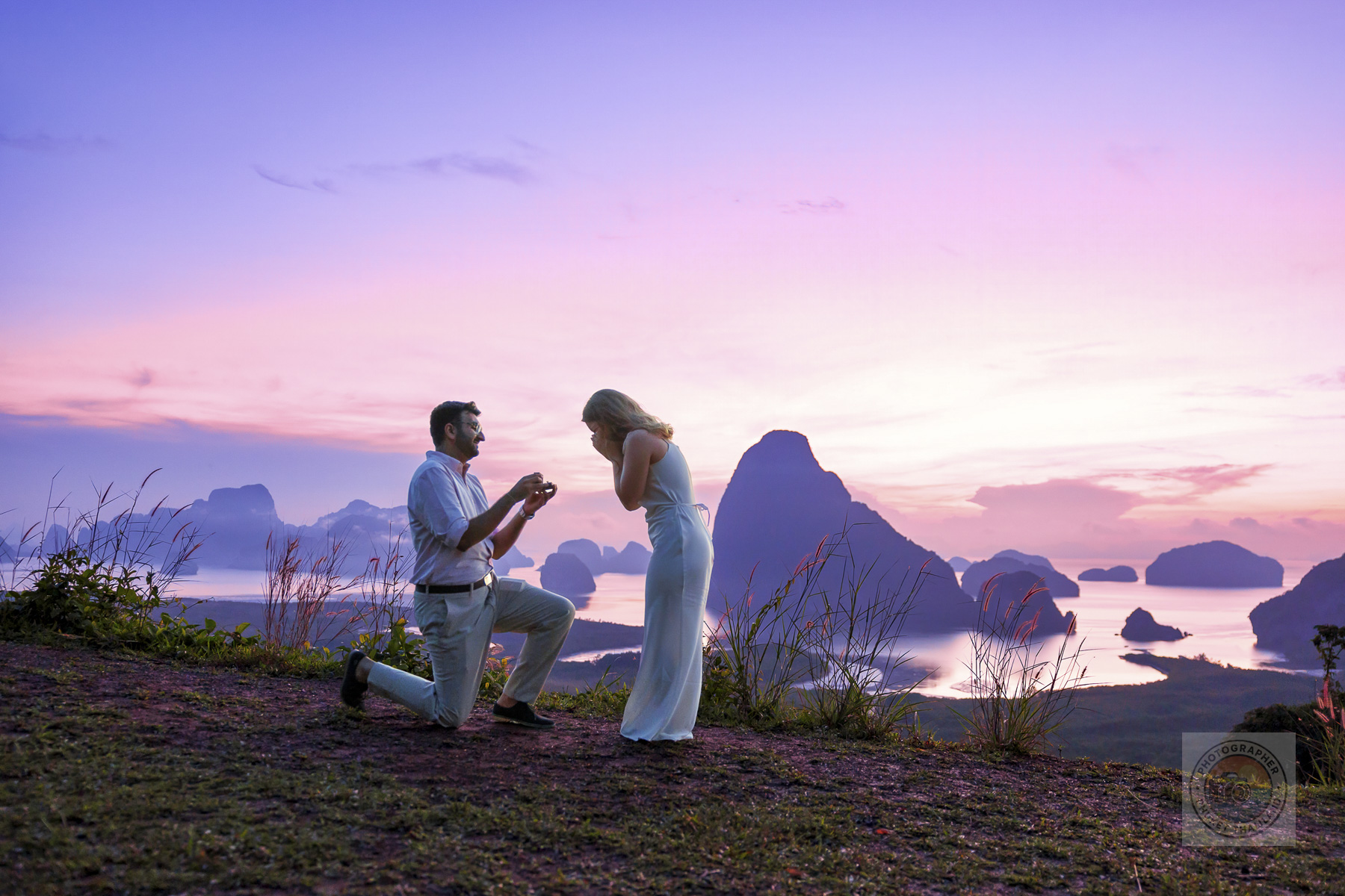 surprise-marriage-proposal-photography-samet nangshe-viewpoint-phang nga bay-phuket photographer