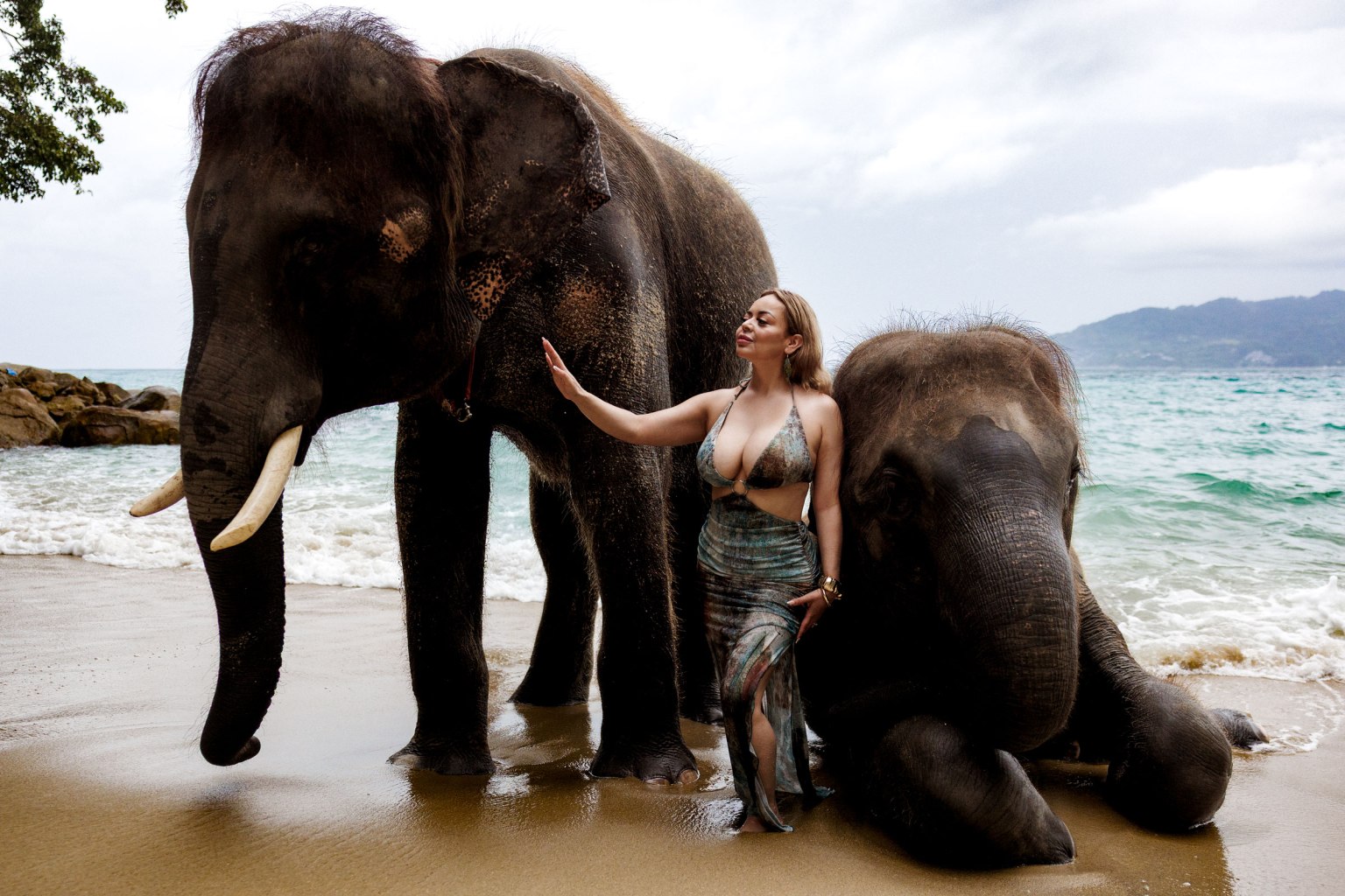 lifestyle portrait with elephants photography in phuket
